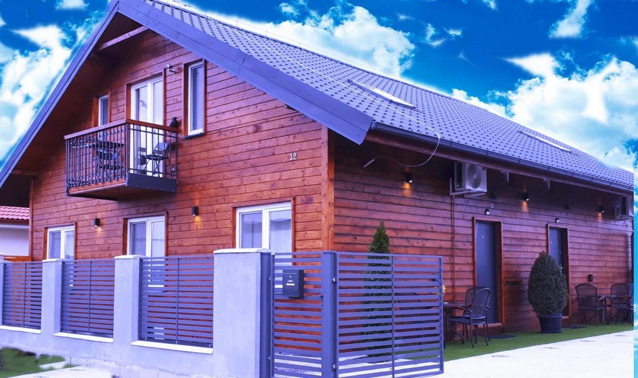 Penzion Florens, Nesvady Екстериор снимка