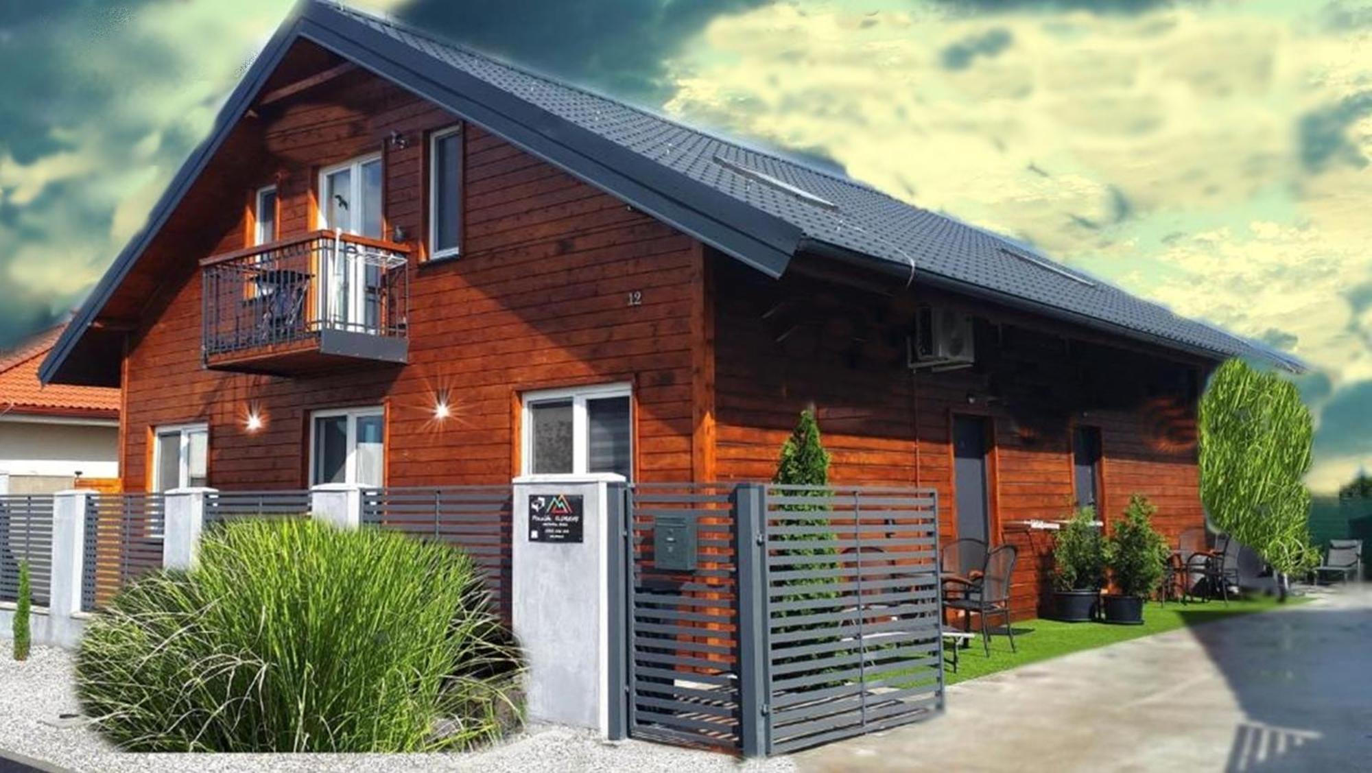 Penzion Florens, Nesvady Екстериор снимка